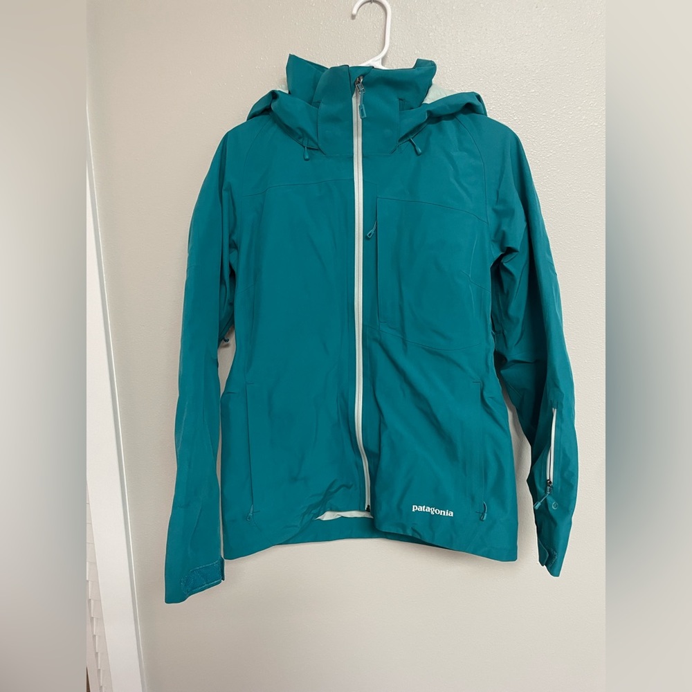 Patagonia Women’s Insulated Powder Town Jacket Size Medium